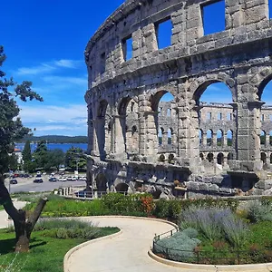 https://studio-apartman-pula.pula-hotels.org