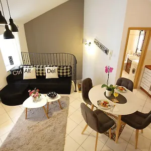 Stomorica Apartment